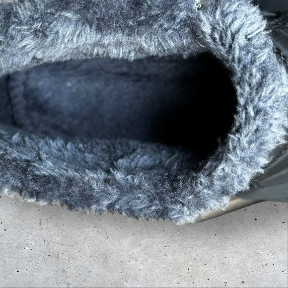 Slip On Ankle Height Slipper Booties For Indoor Outdoor Use - Picture 15 of 15